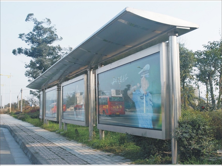 四川省通江縣不銹鋼站臺(tái)安裝完成